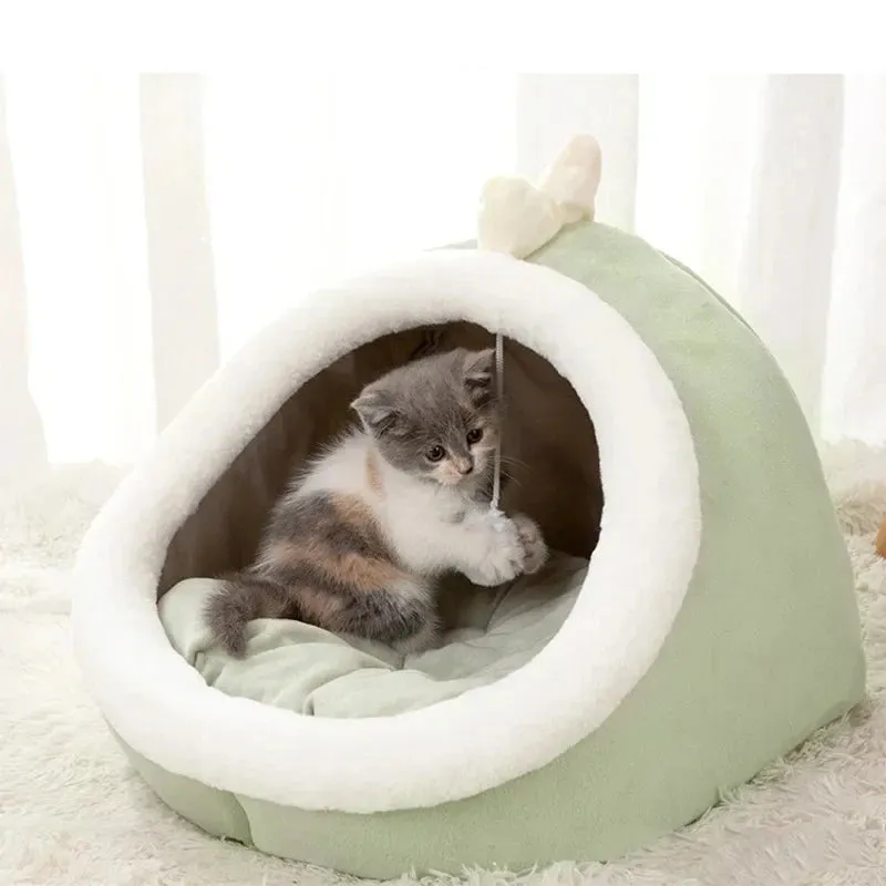 Cozy Cat Pad Bed – Soft Winter Lounger