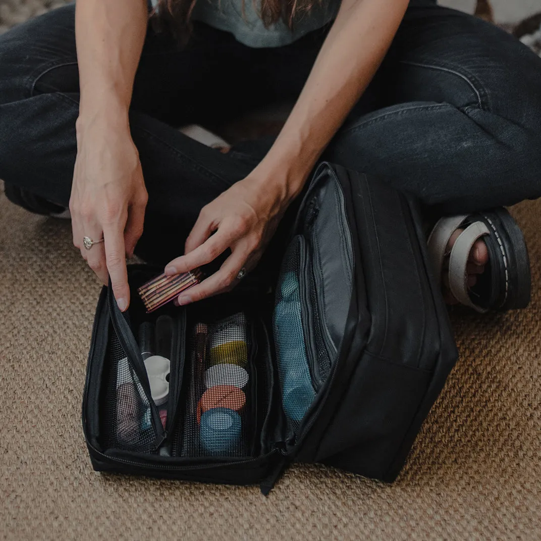 Garage Sale | Explorer MAX™ Toiletry Bag - Packing the Most